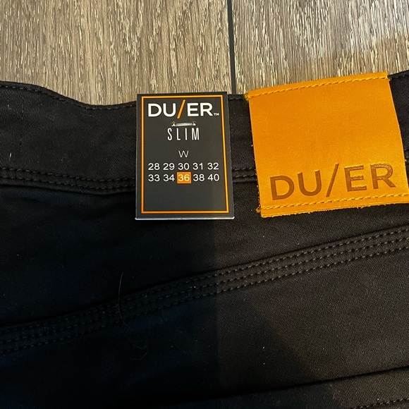 DU/ER Slim Short - Picture 2 of 4